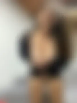 RosaliaVicky's Webcam Show