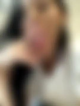 IRISWHITE17's Live Sex Cam Show