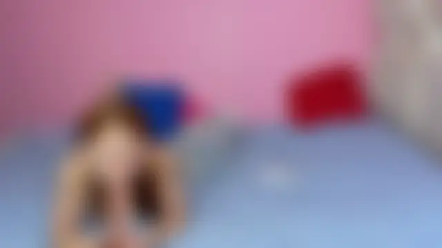 strawberrymia68's Webcam Show