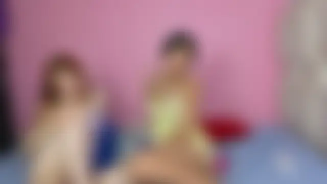 strawberrymia68's Webcam Show