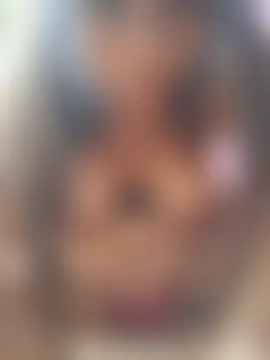 hot-mom22's Webcam Show