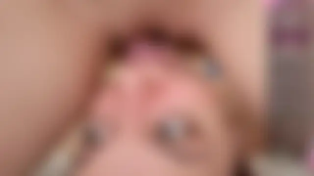 Brilliant-Kiss' Webcam Show