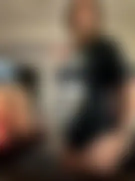 aly_golden_'s Webcam Show