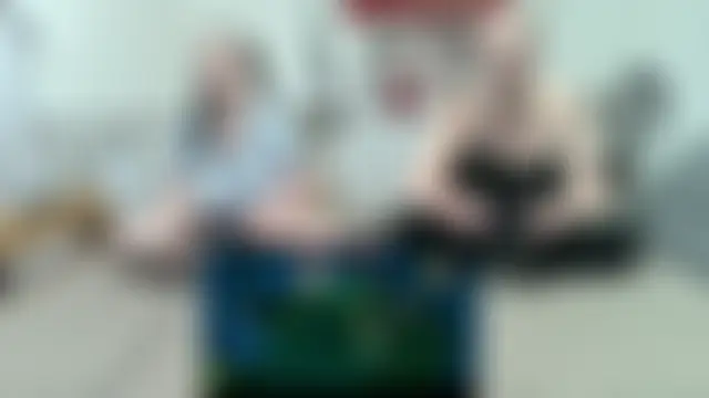 ShyAndHappyCdns' Webcam Show