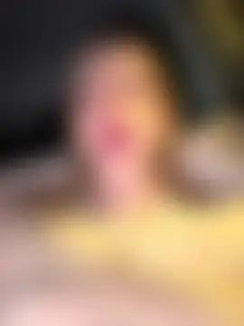 kira_mia's Live Sex Cam Show