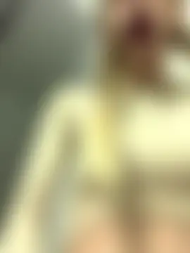 kira_mia's Live Sex Cam Show