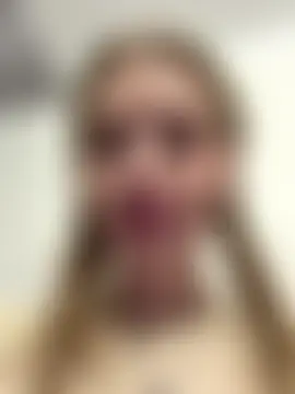 kira_mia's Live Sex Cam Show