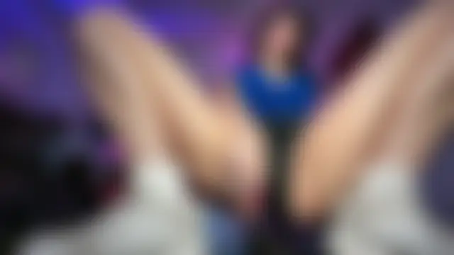 GennaJames' Webcam Show