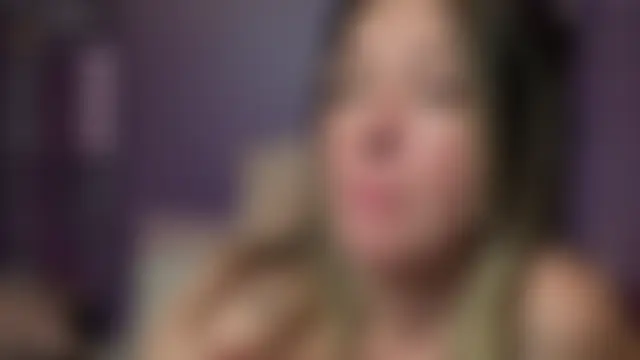 MiraKisss' Webcam Show