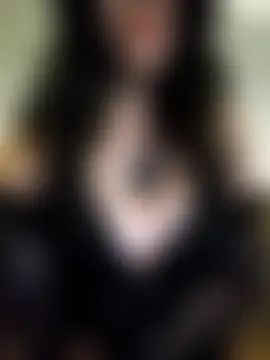 BustyVampyre's Webcam Show