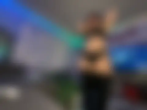 moan4mona's Webcam Show