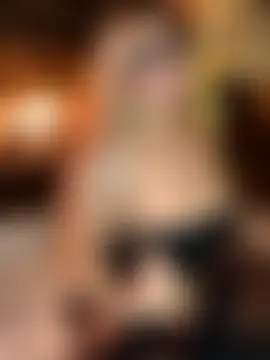 LittleMissEeve's Live Sex Cam Show