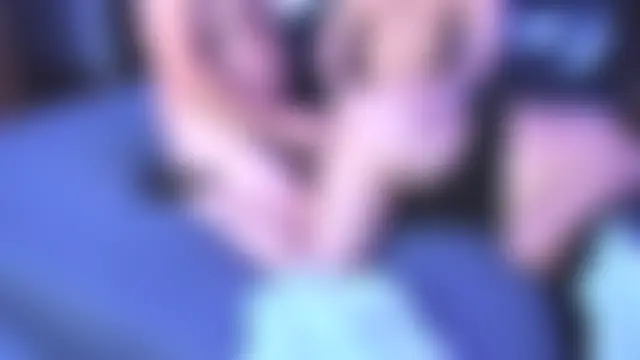 KinkyHenR's Live Sex Cam Show