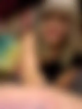 annika_lately's Webcam Show