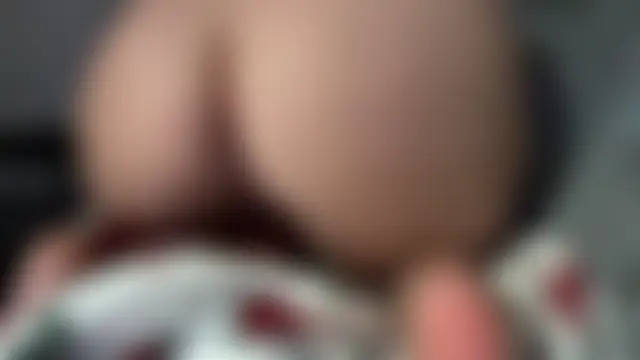 elladxoxox's Live Sex Cam Show