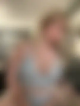 seeunexttuesday's Live Sex Cam Show