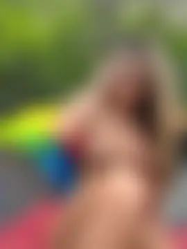 Bella-Grace's Live Sex Cam Show