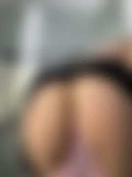 Milkyy_wway's Live Sex Cam Show