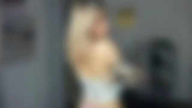 FaaBinaa's Live Sex Cam Show