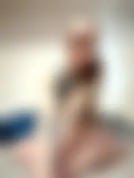 Loretta31's Live Sex Cam Show