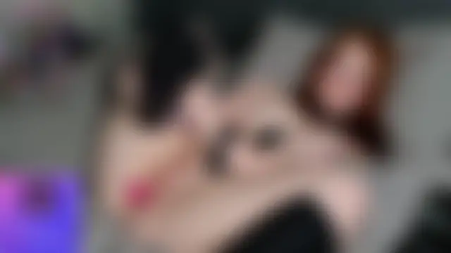 Strawberryfoxx's Webcam Show