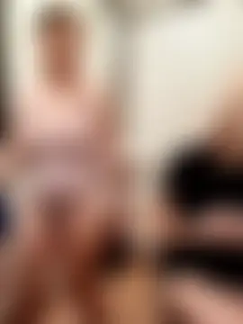 Aleioji10's Live Sex Cam Show