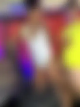 royalgirls_x's Webcam Show