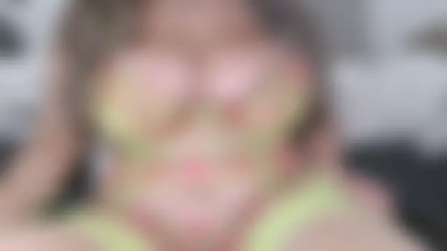 Busty_Slut_UK's Live Sex Cam Show