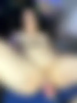 fatfabulous1981's Live Sex Cam Show