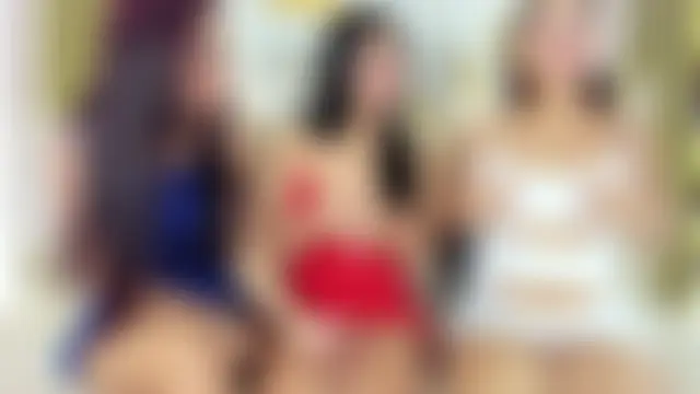 Hot_pretty_girls' Webcam Show