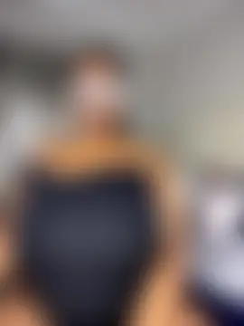 Bustygoddess32's Live Sex Cam Show