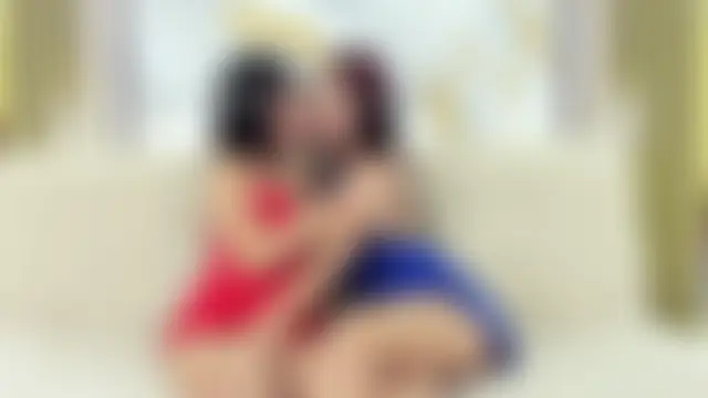 Hot_pretty_girls' Webcam Show