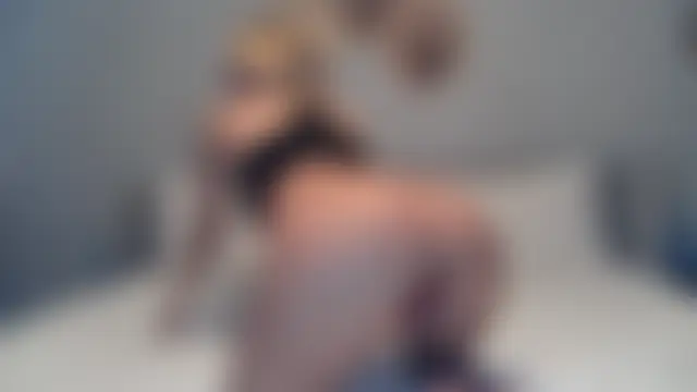 cumoncandy69's Live Sex Cam Show