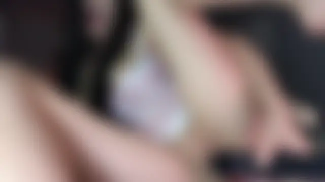 Ella_lee15's Webcam Show