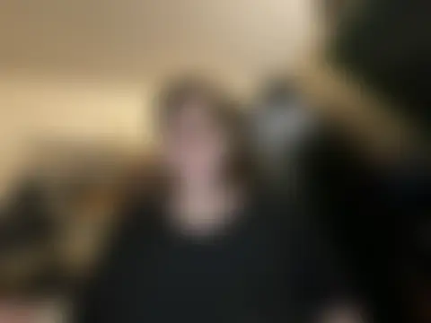 Snowbunnycake_131's Webcam Show