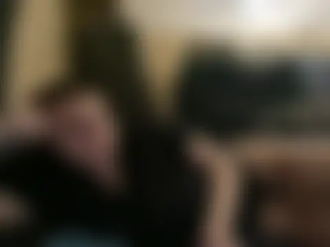 Snowbunnycake_131's Webcam Show