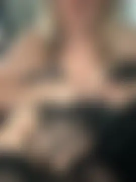 RebeccaSquirtsXXX's Live Sex Cam Show