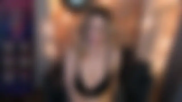 Love_Bri's Webcam Show