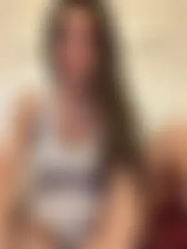 heyitsmadig's Live Sex Cam Show