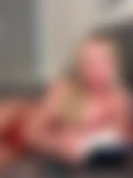 SexySaraxxoo's Live Sex Cam Show