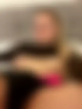 petite_poppy_xox's Webcam Show