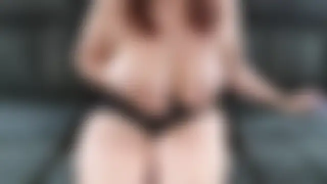 TheBustyHouseWife's Live Sex Cam Show