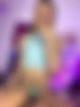 celeste_crawford12's Webcam Show