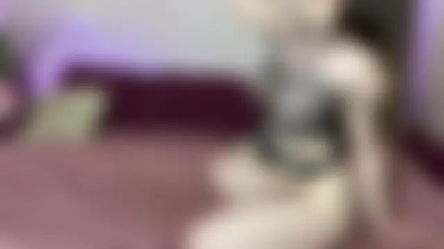 kellyvenous' Live Sex Cam Show