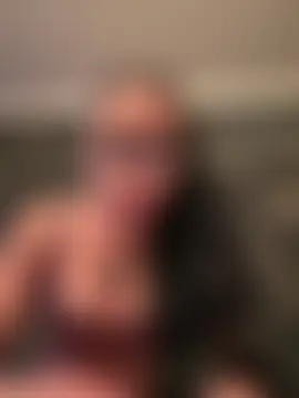 Evelin199's Live Sex Cam Show