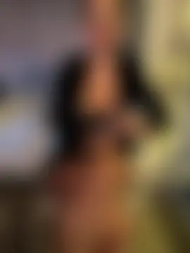 therealbeverlycious' Live Sex Cam Show