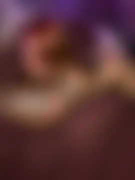 Ellieskyyee1's Live Sex Cam Show