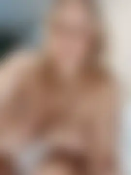 Liana_MilfHot's Live Sex Cam Show