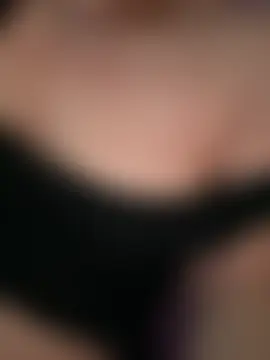 SweetMia36UK's Live Sex Cam Show