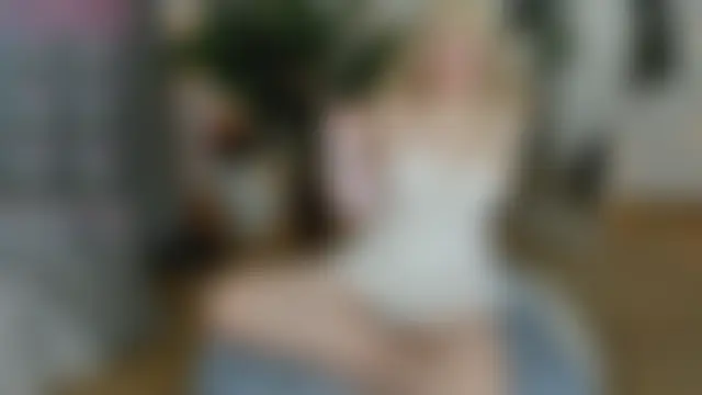 mellybloom's Live Sex Cam Show